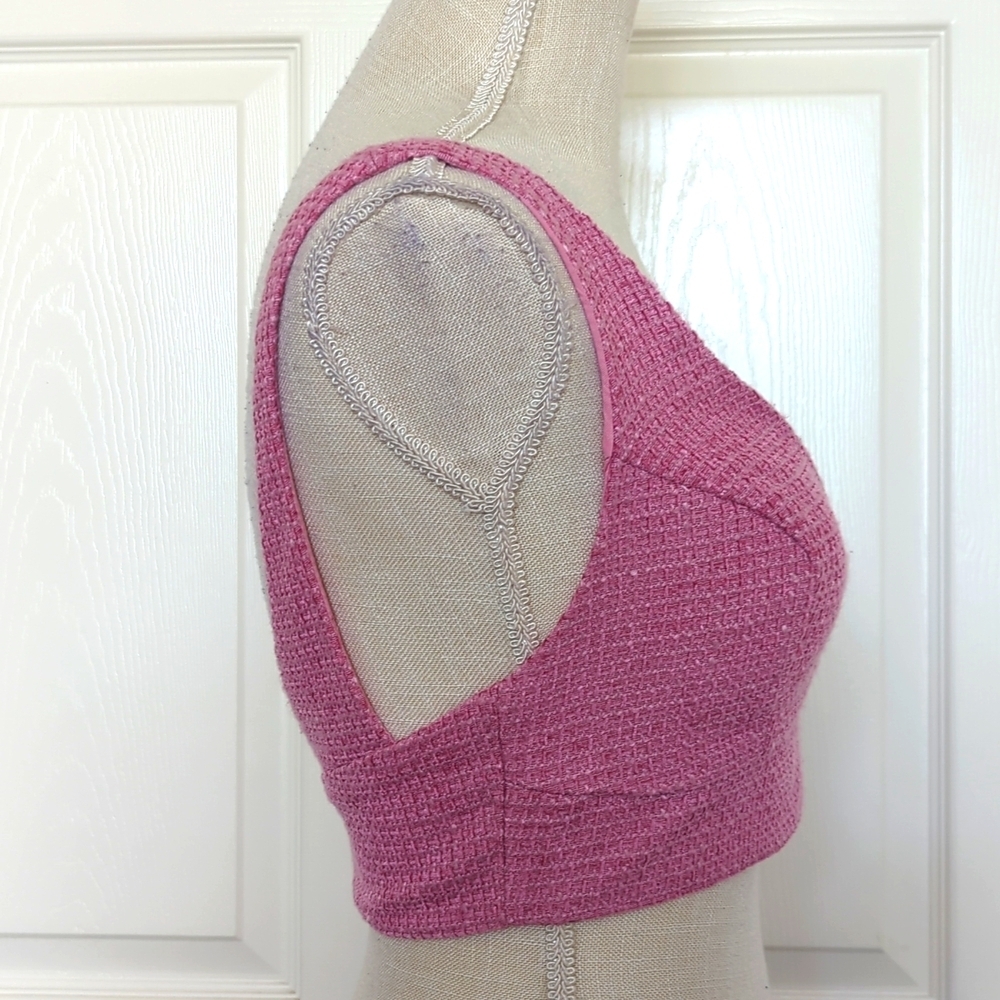 Showpo Melbourne Twill Pink Sleeveless Crop Top - Picture 5 of 8